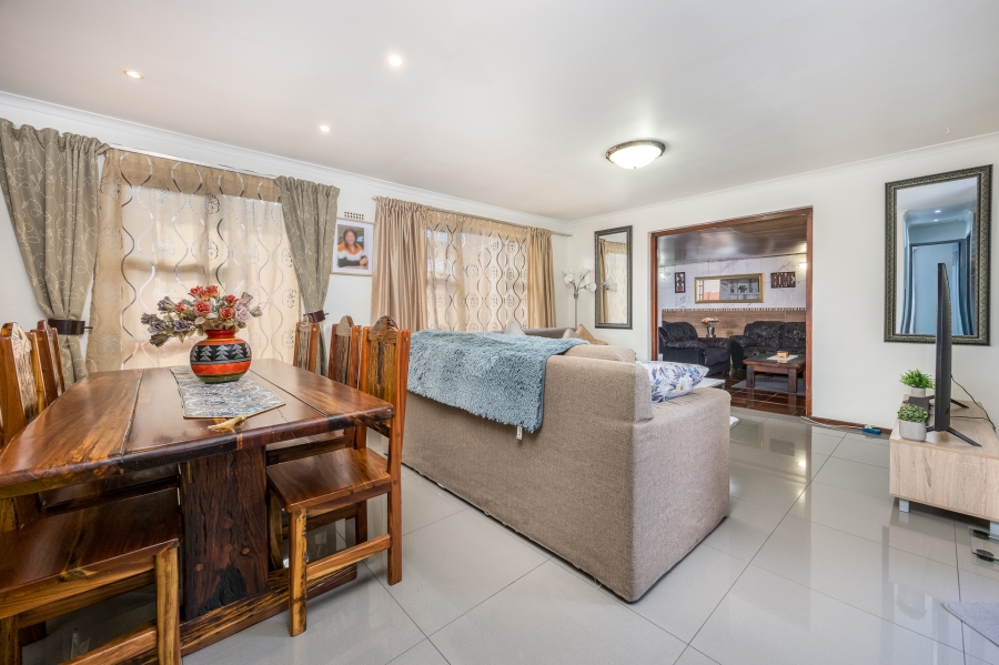 3 Bedroom Property for Sale in Danarant Western Cape